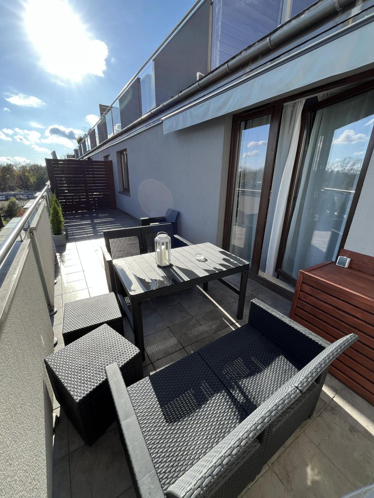 Apartamento Apartament Z Tarasem Oraz Podziemnym Parkingiem Cracovia Exterior foto
